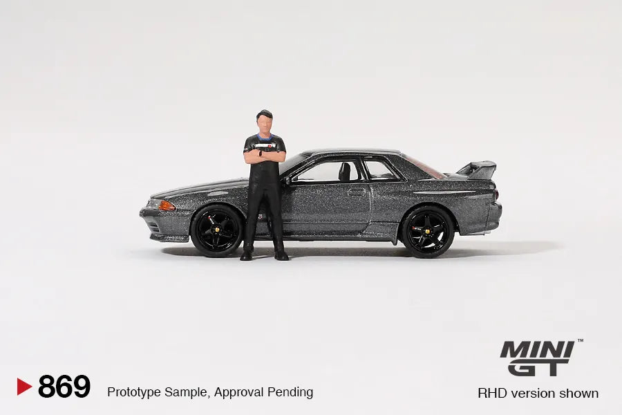 Nissan Skyline GT-R R32 Grey with Figure 1:64